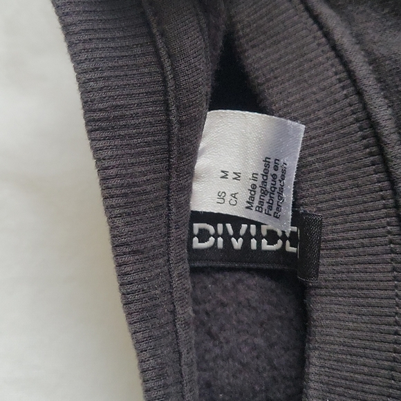 H&M Sweatshirt - Picture 7 of 8